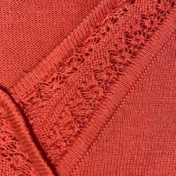 Liz Lange Knit Maternity Top sz Medium - Picture 3 of 4